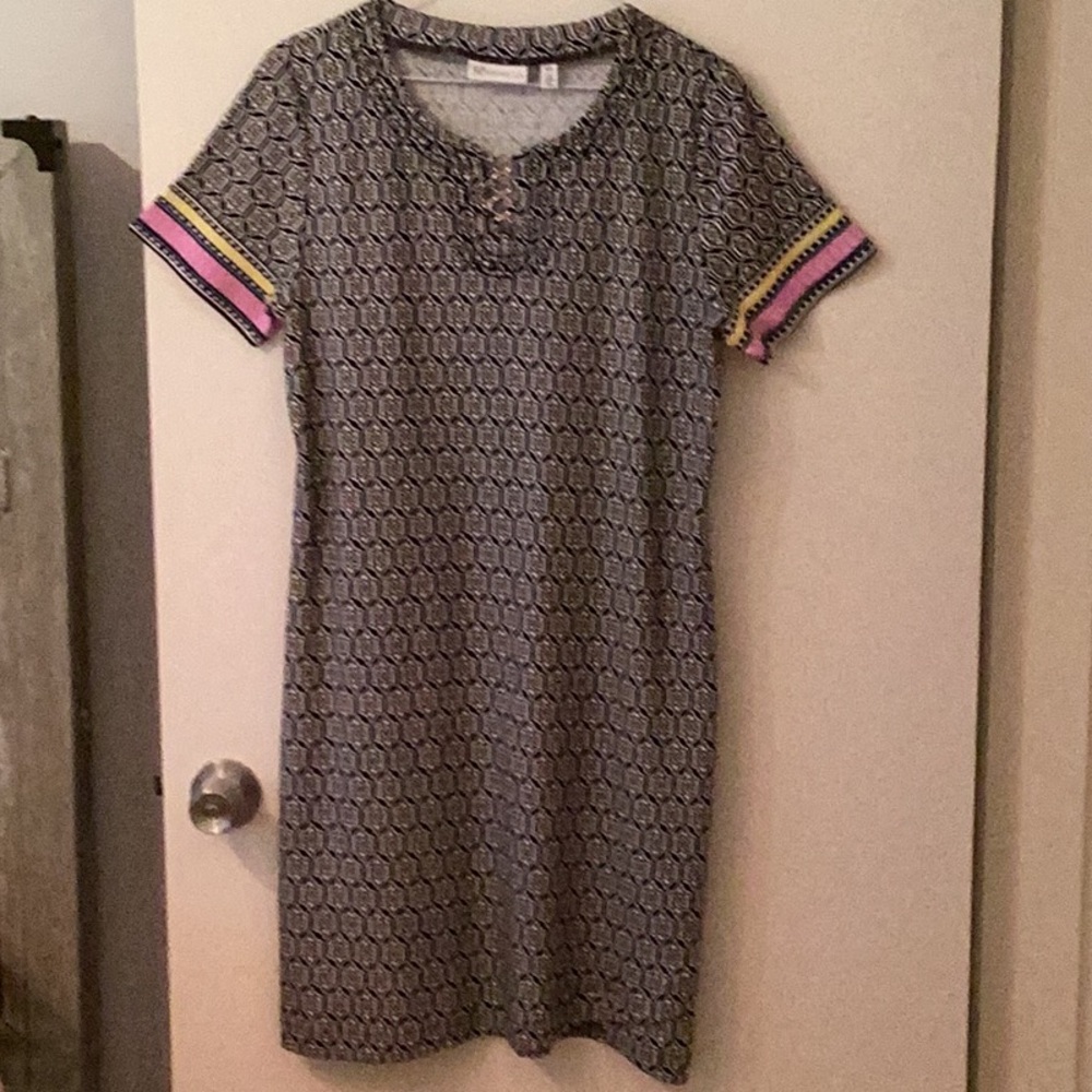 Stylish Black and Pink Patterned Dress